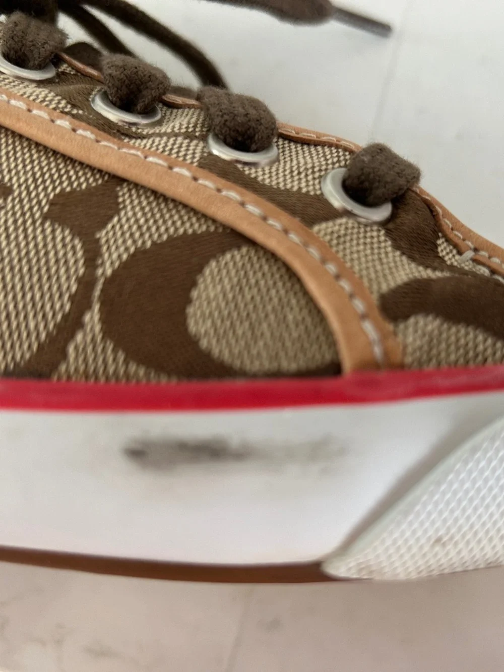 Coach Barrett Signature C Sneakers Sz 8.5 - EUC